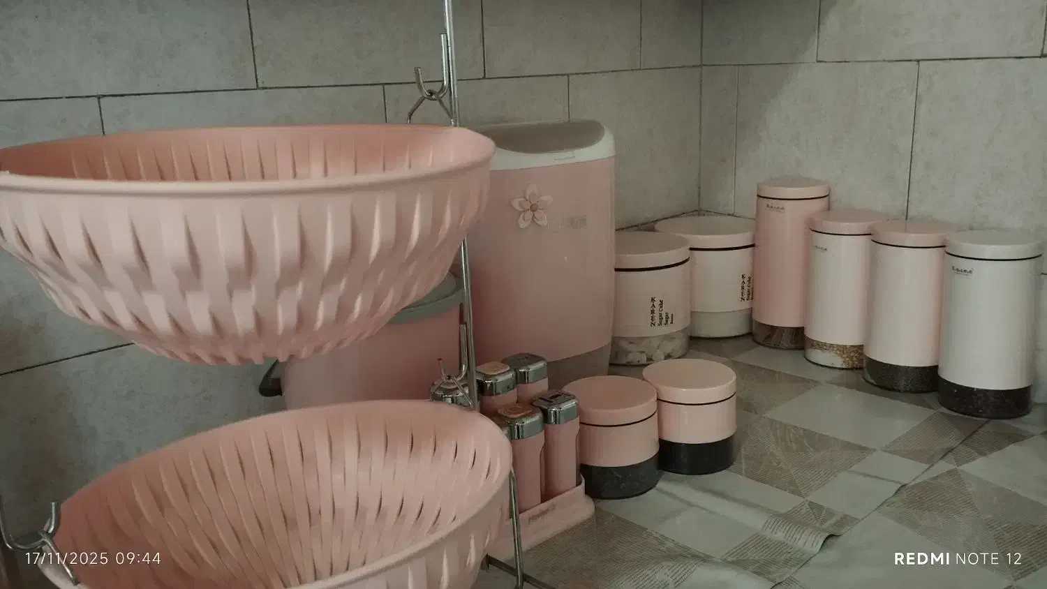 سرویس آشپزخانه|ظروف نگهدارنده، پلاستیکی، یکبارمصرف|کاشان, رسالت|دیوار