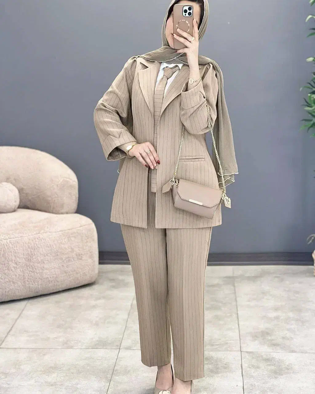 تنپوش|لباس|ایلام, |دیوار