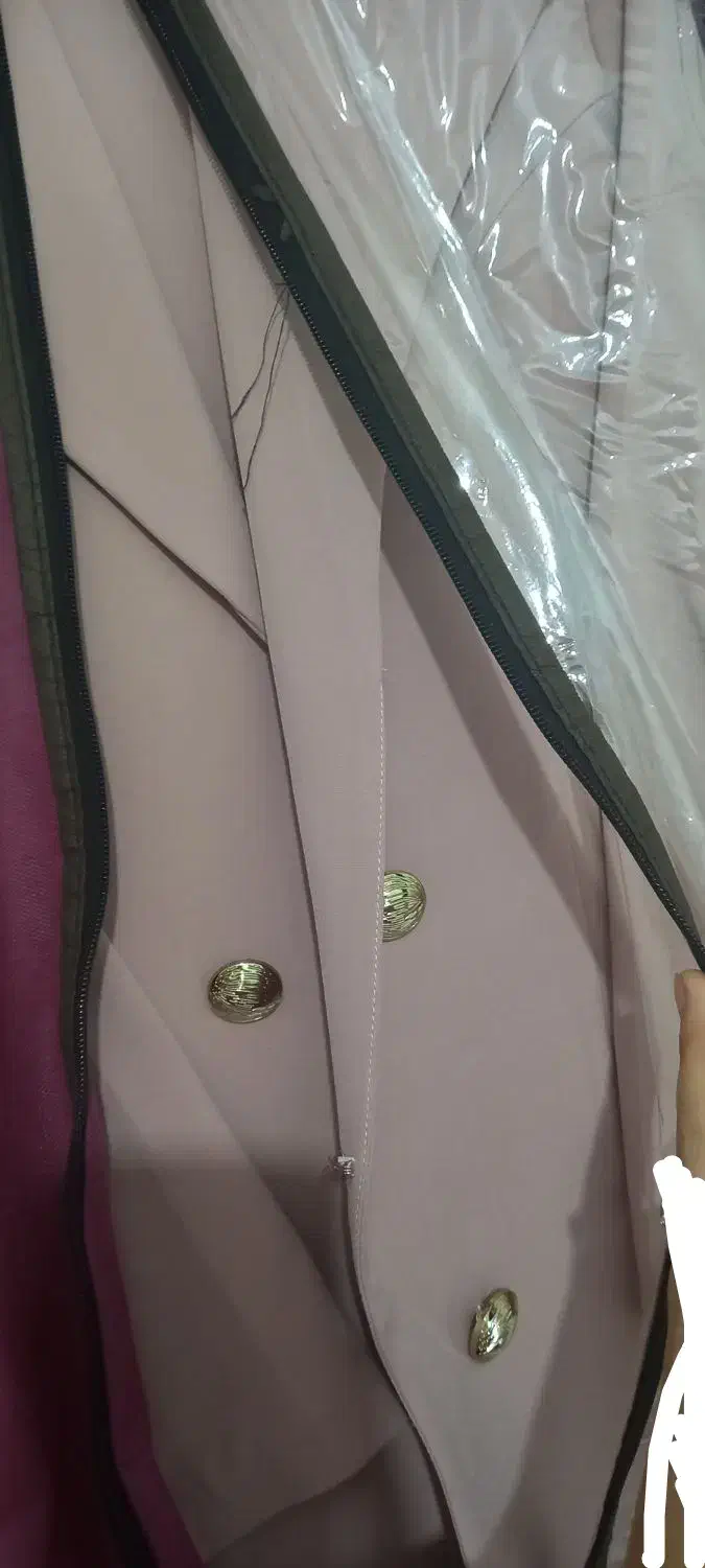 کت و شلوار|لباس|قدس, شهرقدس|دیوار