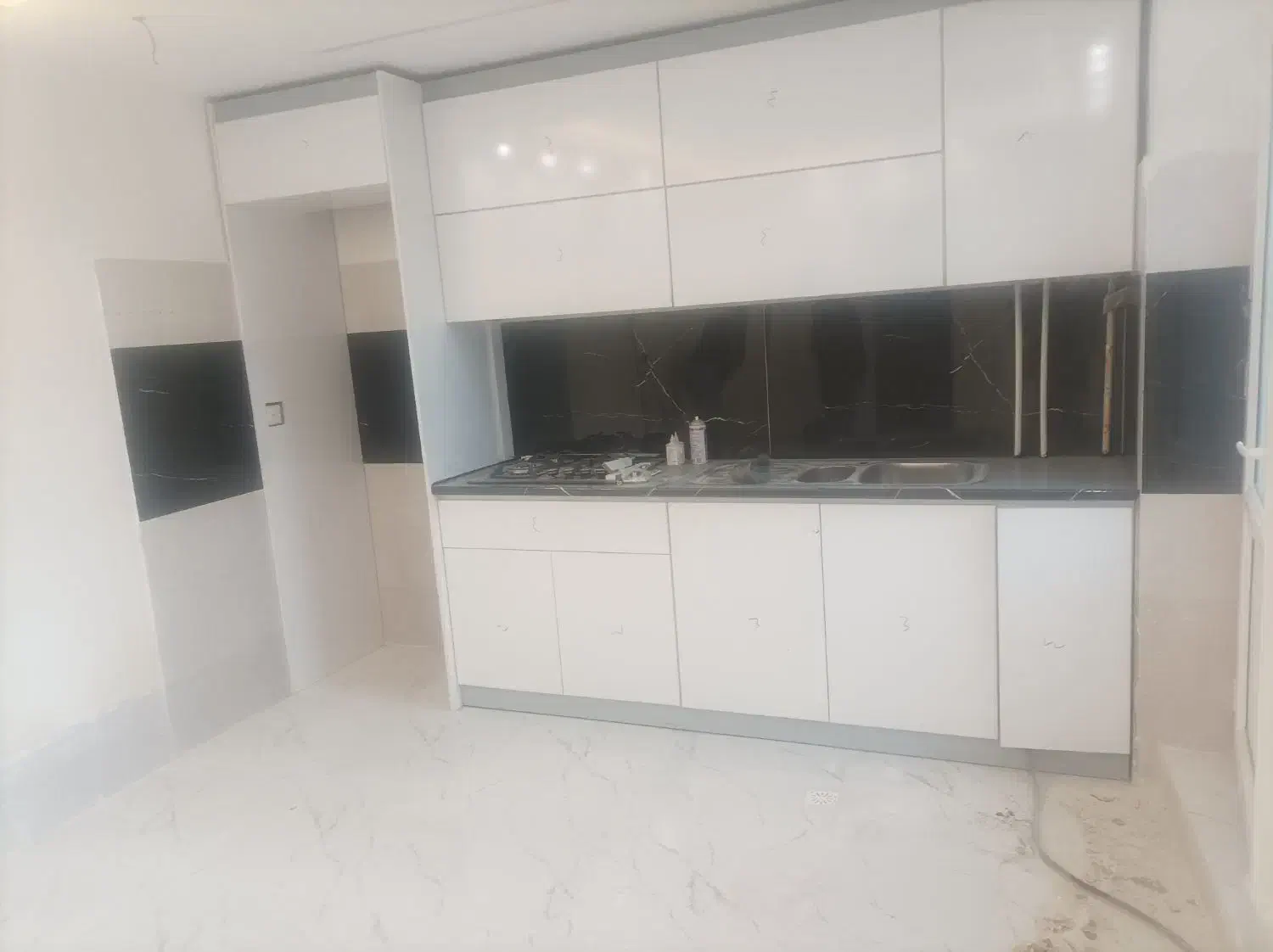 نیازمند دو نفر نیمه ماهر|استخدام معماری، عمران و ساختمانی|اردبیل, |دیوار