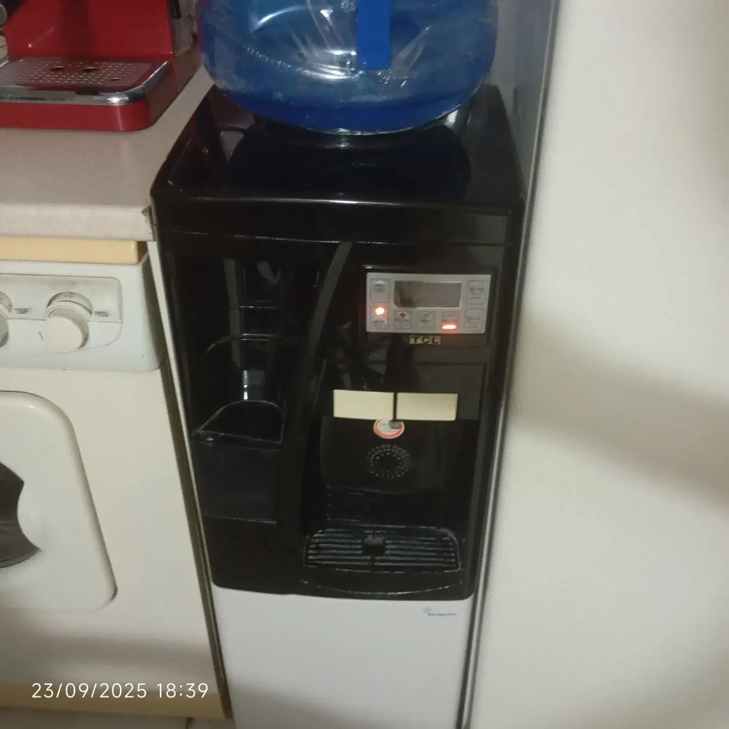 سالم بدون هیچ گونه شکستگی|آبسردکن و تصفیه آب|پردیس, فاز ۱۱|دیوار