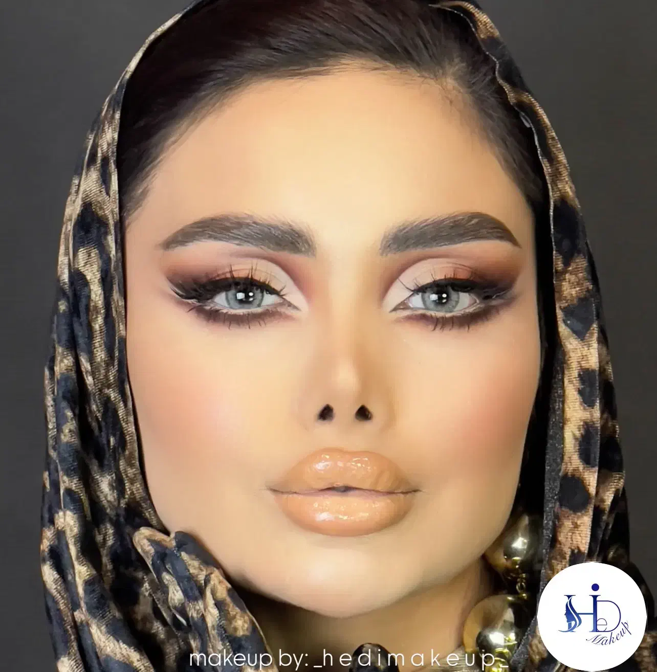 آموزش میکاپ‌و‌انجام‌خدمات‌میکاپ‌و‌شینیون|خدمات آرایشگری و زیبایی|سقز, |دیوار