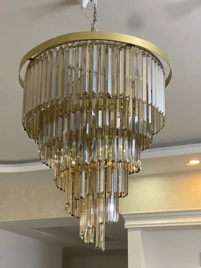 ۳ عدد لوستر کریستالی|لوستر و چراغ آویز|مشهد, جانباز|دیوار