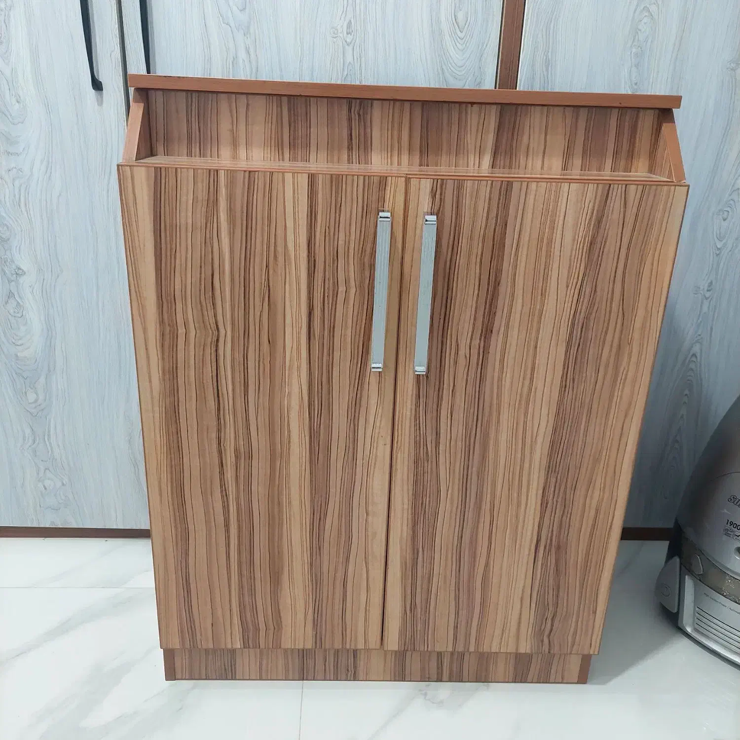 جاکفشی|جاکفشی، کمد، دراور|کرج, کوی مدرس|دیوار