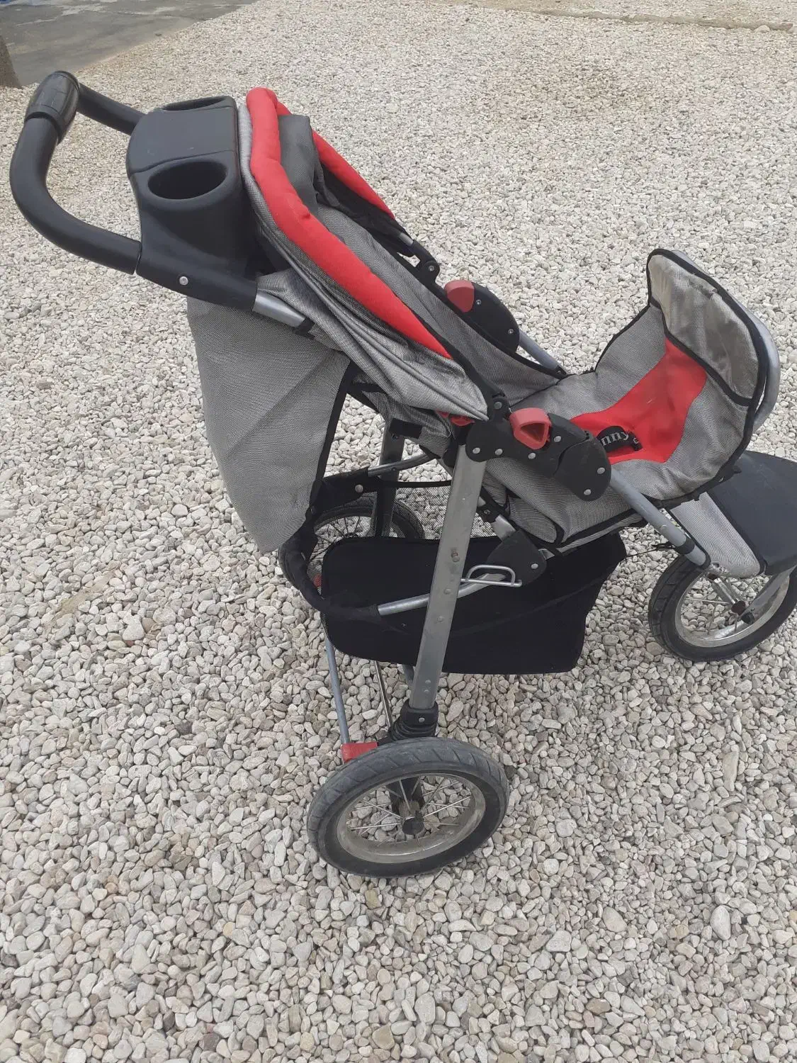 کالسکه تایربزرگ نودرحدخارجی دکمه جمع کن داره ترمزو|کالسکه و لوازم جانبی|صحرای باغ, |دیوار