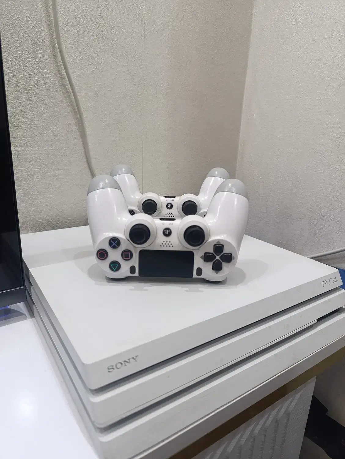 Ps4 اکانتی دو دسته|کنسول، بازی ویدئویی و آنلاین|فردیس, سرحدی|دیوار