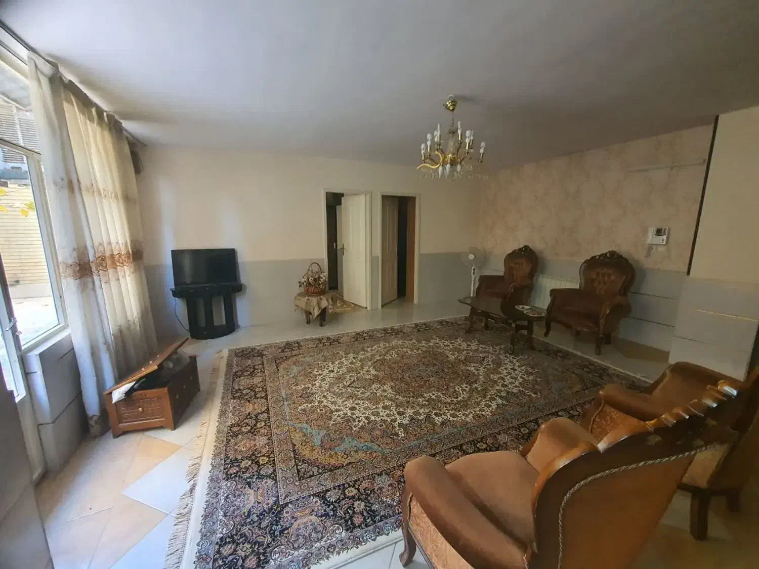 دو طبقه۱۶۰ متر+ طبقه ۷۰ متر+۷۰مترحیاط اختصاصی|فروش آپارتمان|اصفهان, طامه|دیوار