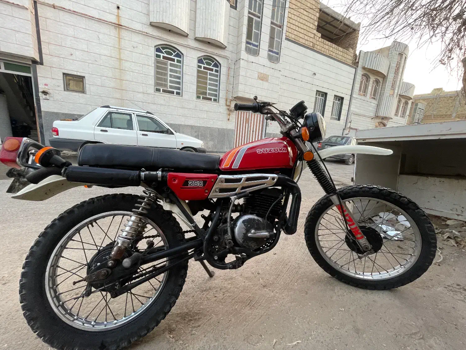 تریل سوزوکی ۲۵۰|موتورسیکلت|میبد, |دیوار