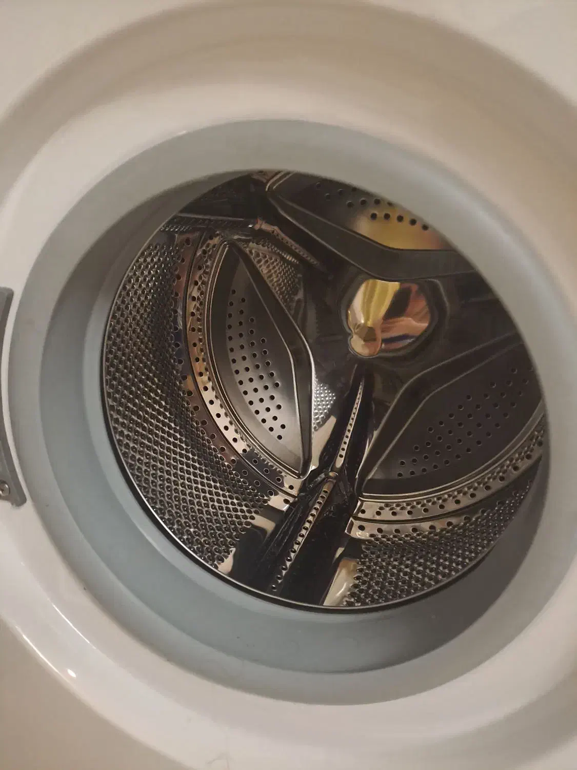 لباس شویی|ماشین لباسشویی و خشک‌کن لباس|رشت, دباغیان|دیوار