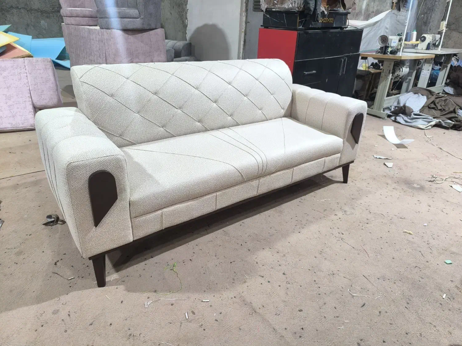 چستر راحتی|مبلمان خانگی و میز عسلی|تبریز, |دیوار