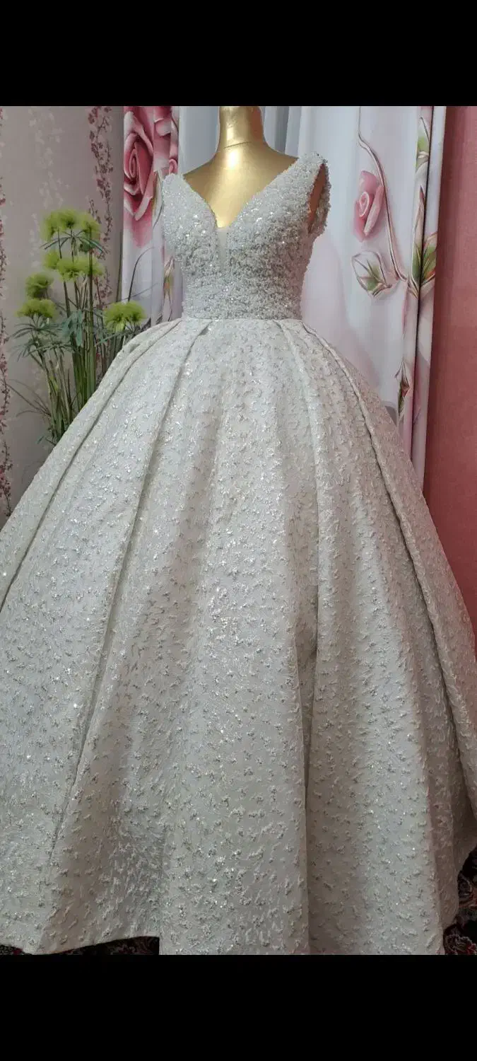 لباس عروس|لباس|مشهد, توس (بلوار توس)|دیوار