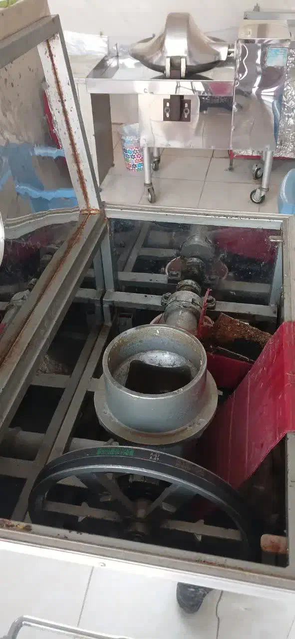 دستگاه آبلیمو و آبغوره گیری|فروشگاه و مغازه|مبارکه, |دیوار