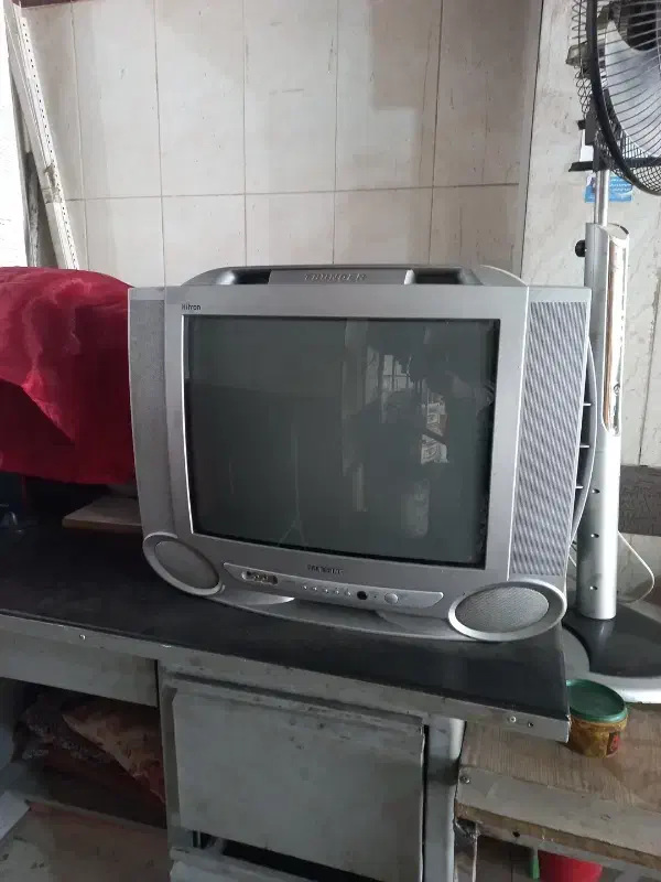 تلویزیون 21 اینچ سامسونگ|تلویزیون و پروژکتور|قزوین, |دیوار