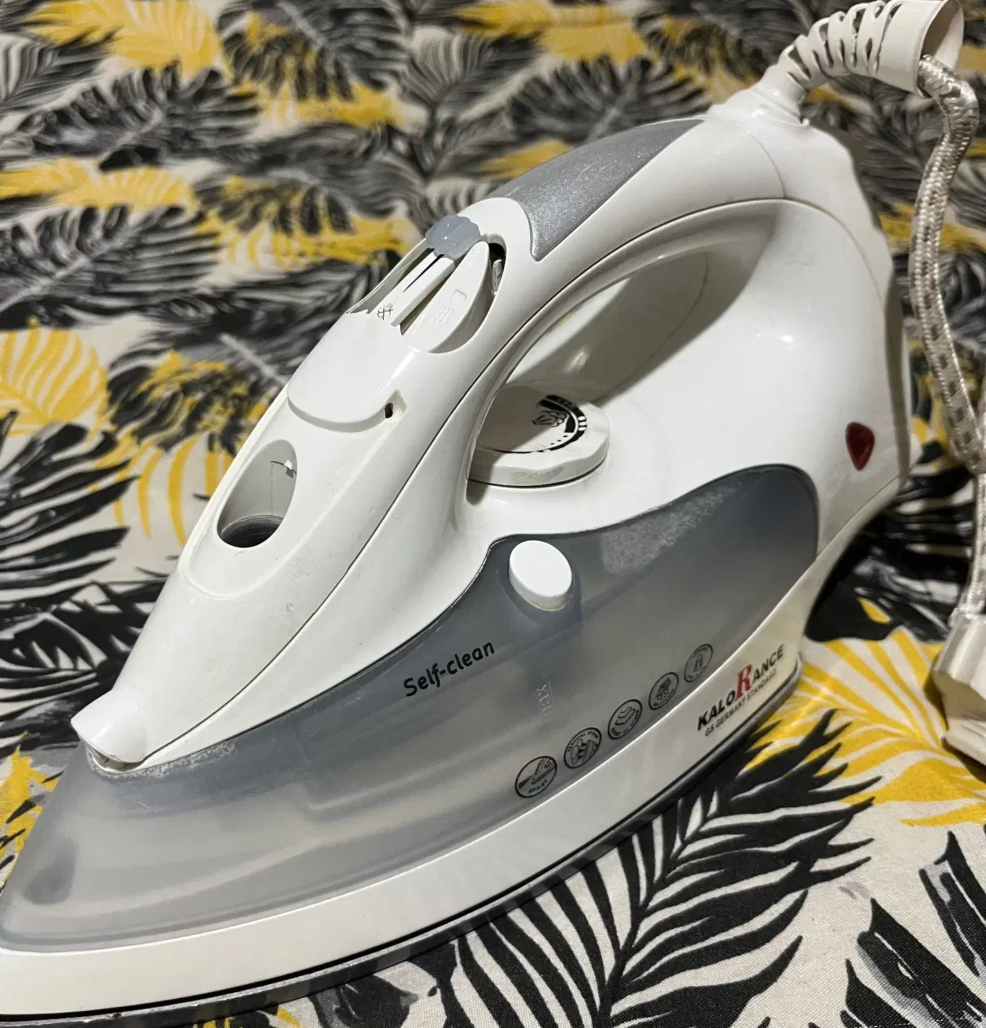 اتو|اتو و لوازم اتو|تربت جام, شیخ احمد جامی|دیوار