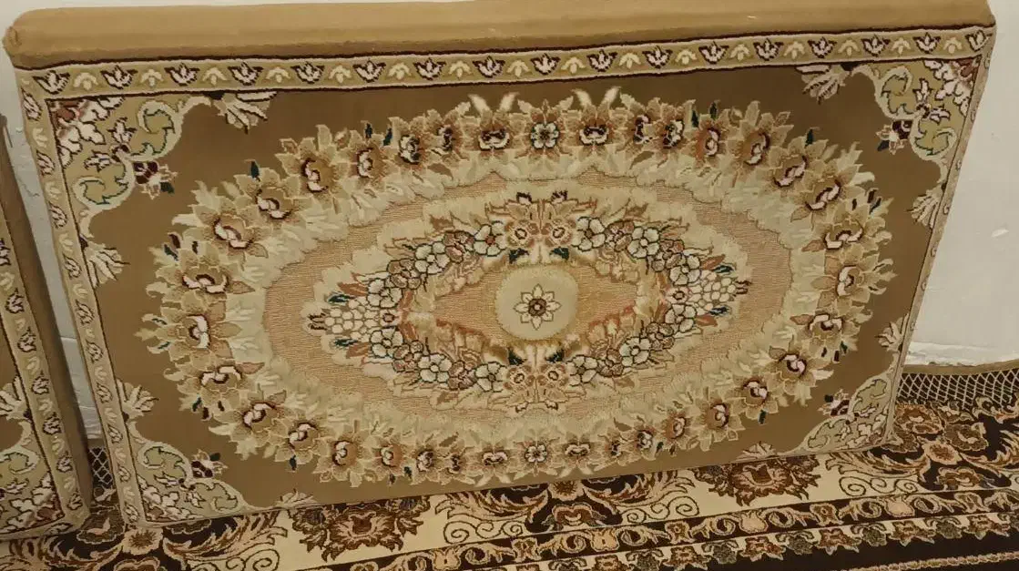 پشتی|پشتی|هشتگرد, هشتگرد قدیم|دیوار