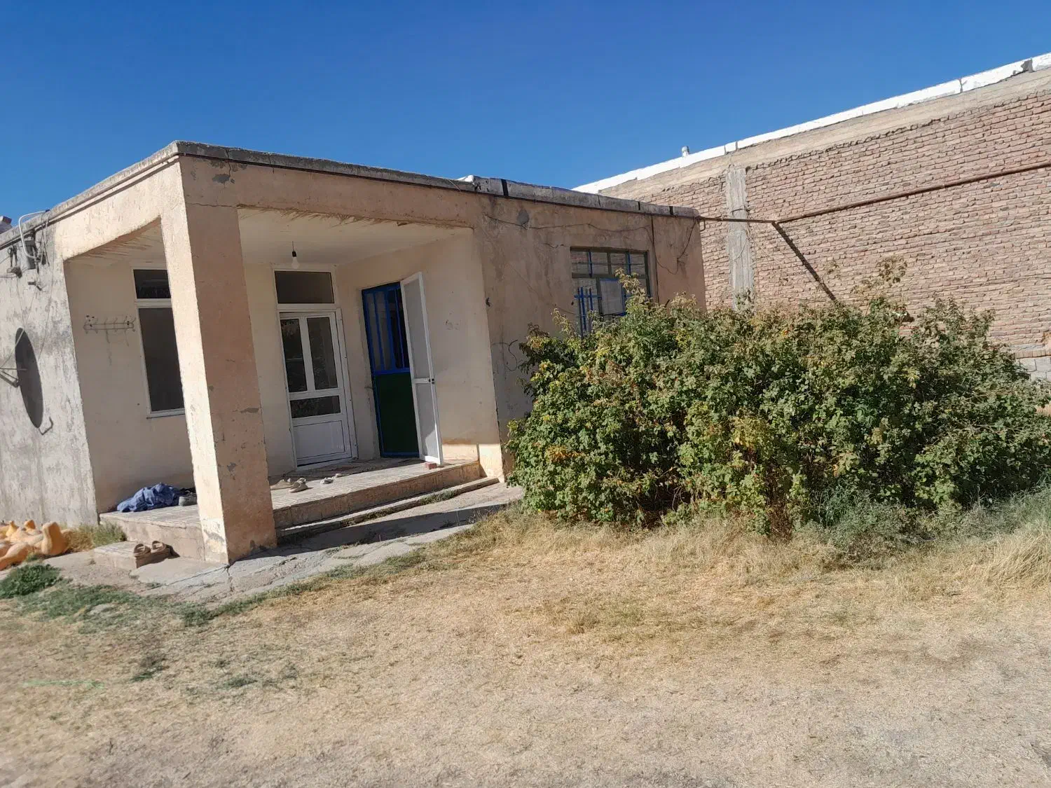 فروش خانه روستایی|فروش زمین و ملک کلنگی|شاهین دژ, |دیوار