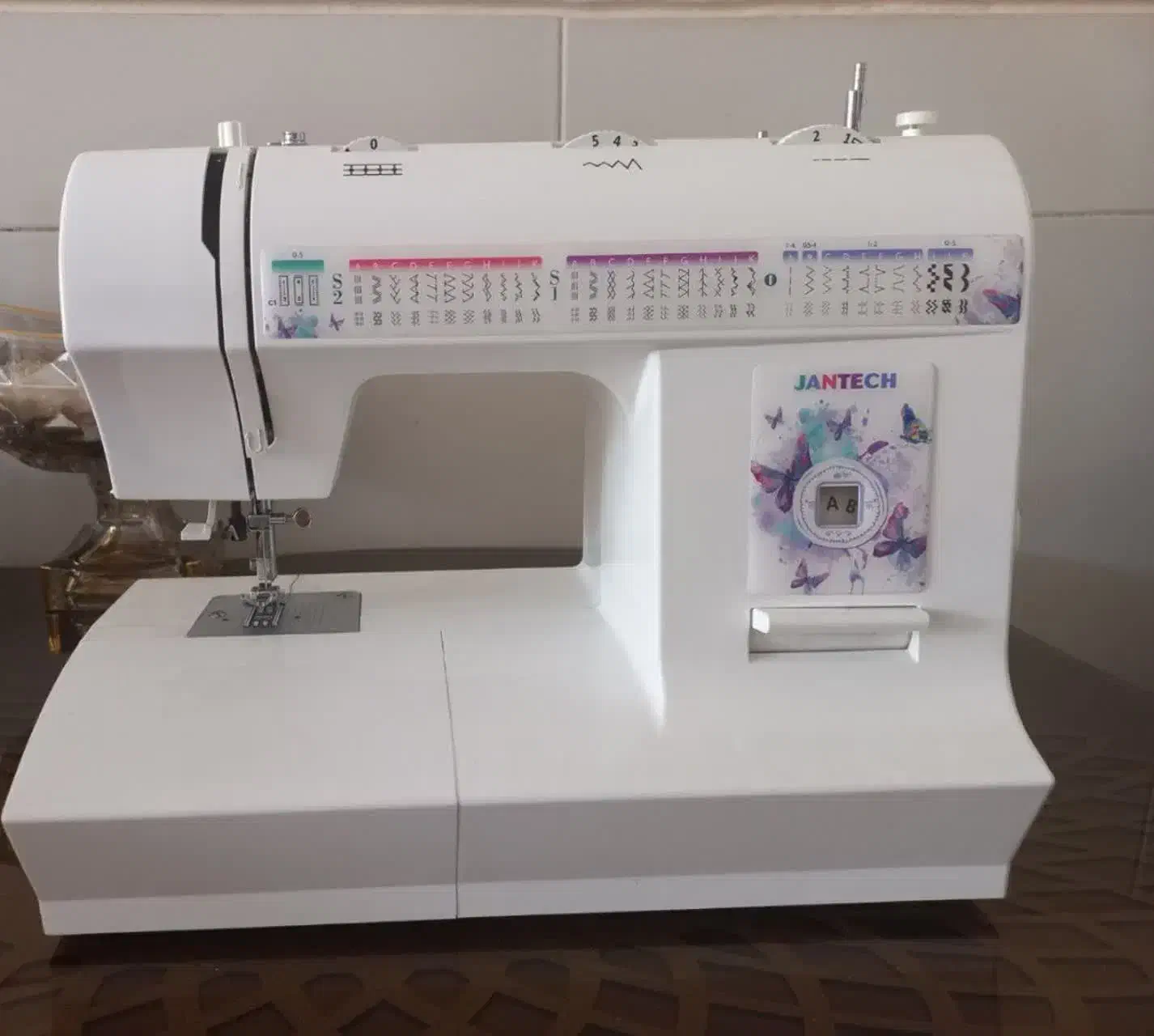 چرخ خیاطی ژانومه جانتک|چرخ خیاطی و ریسندگی|اصفهان, شهرک کوثر|دیوار