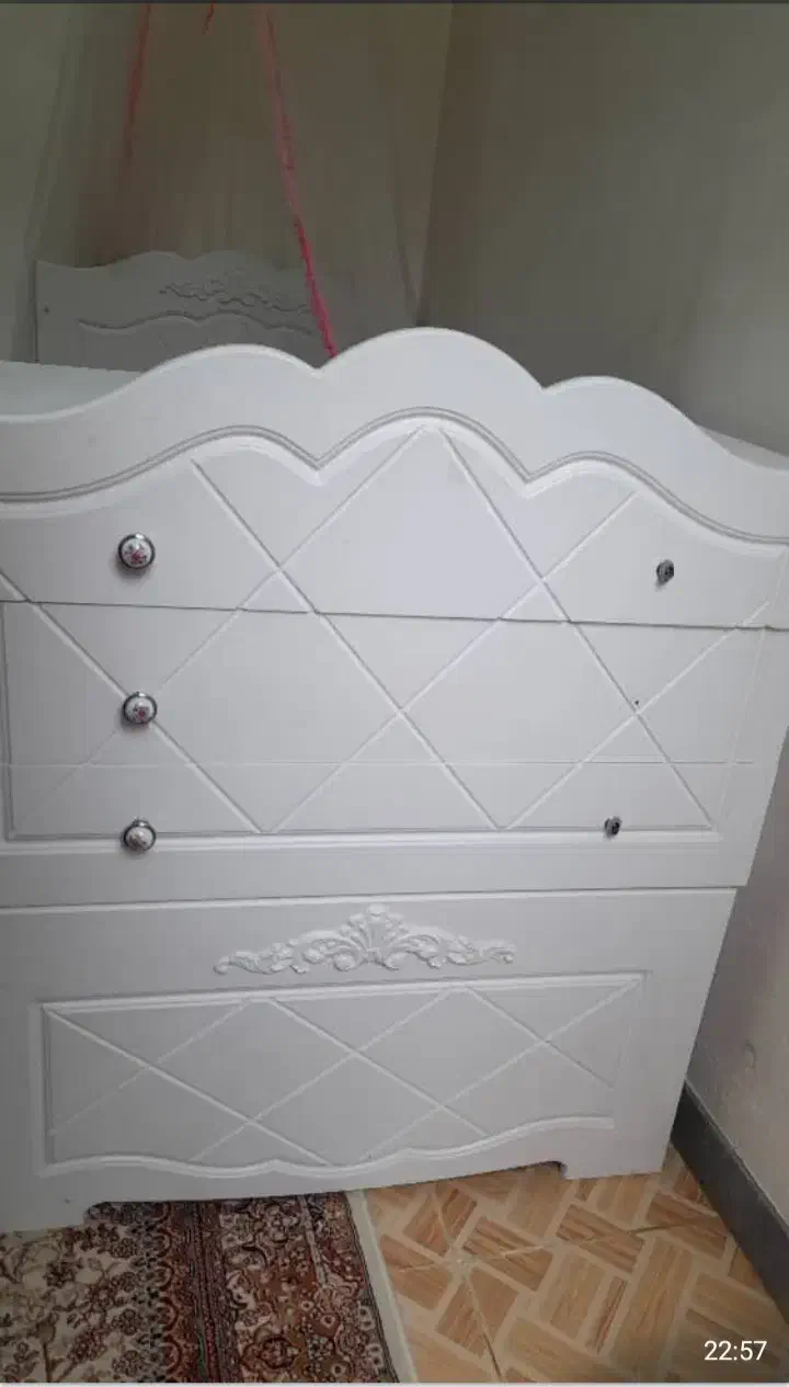 تخت خواب کودک|تخت و صندلی بچه|رشت, یخسازی|دیوار