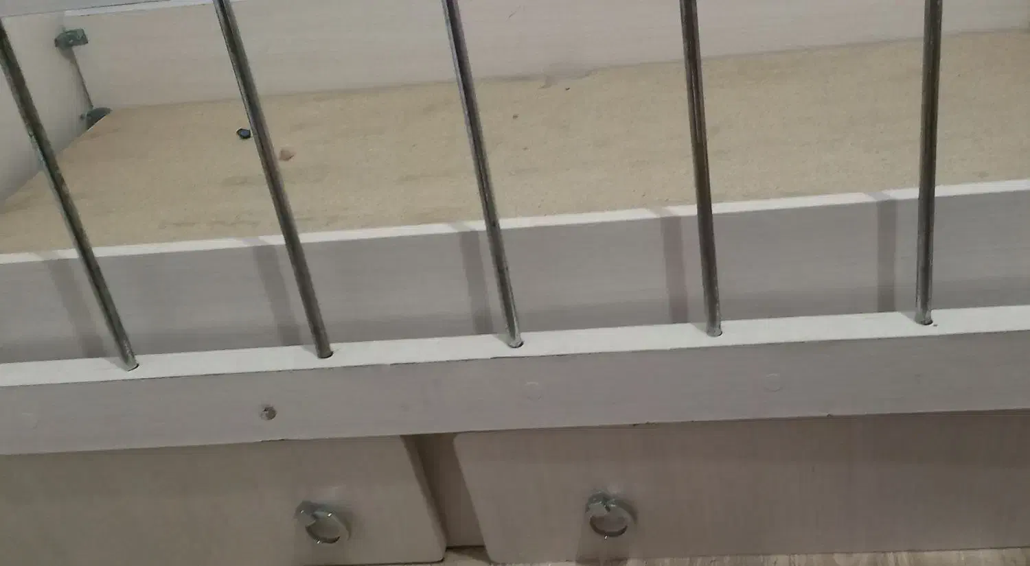 تخت کودک مناسب تا ۴الی ۵سال|اسباب و اثاث بچه|آستارا, |دیوار