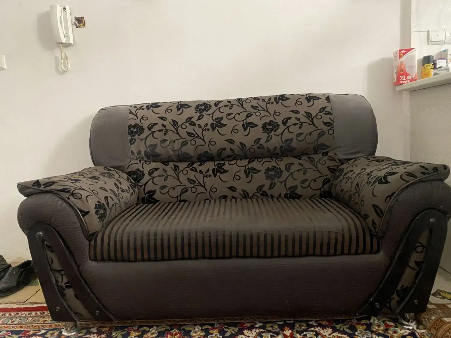 مبل چرم پنج نفره فروشی|مبلمان خانگی و میز عسلی|نیشابور, دارایی|دیوار