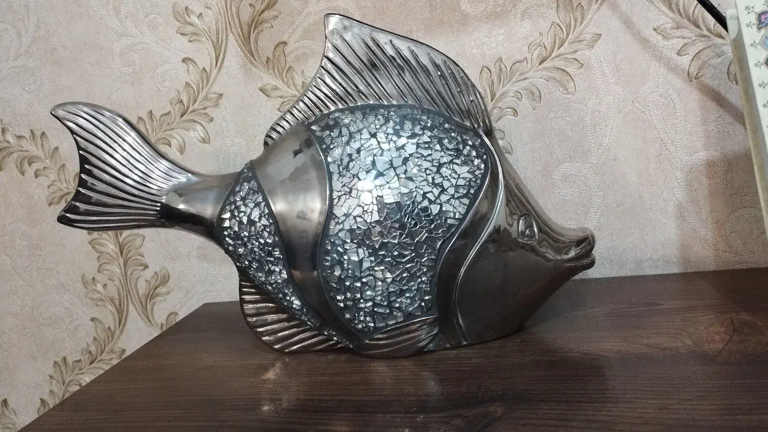 مجسمه ماهی اینه کاری زیبا|مجسمه، تندیس، ماکت|بروجرد, |دیوار