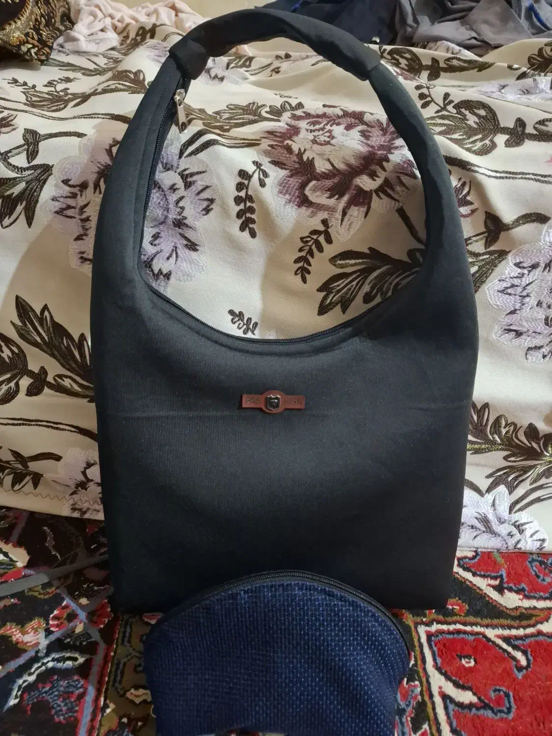 توت بگ|کیف، کفش، کمربند|بوشهر, |دیوار