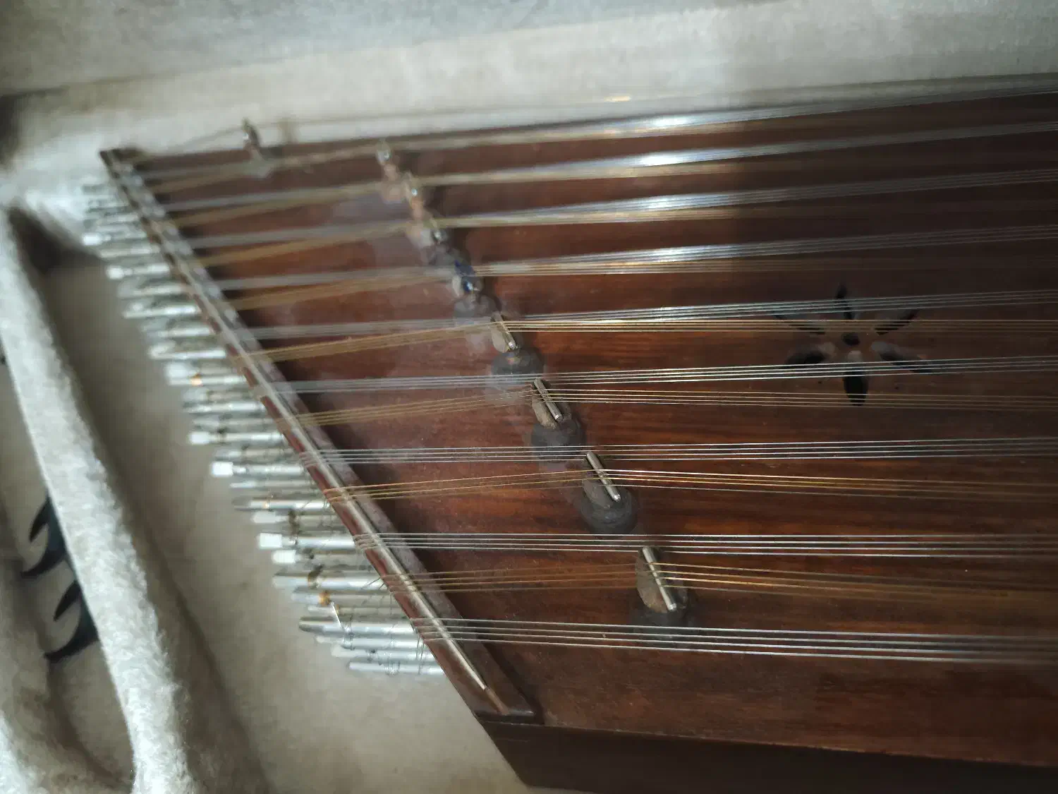 سنتور|سازهای سنتی|شاهرود, |دیوار