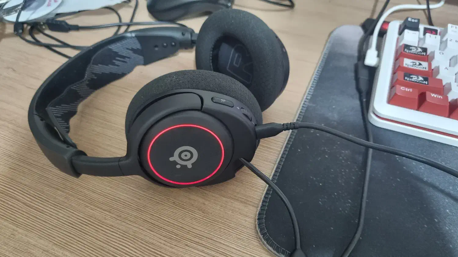 هدست گیمینگ steelseries arctis nova 3|قطعات و لوازم جانبی رایانه|تهران, هروی|دیوار