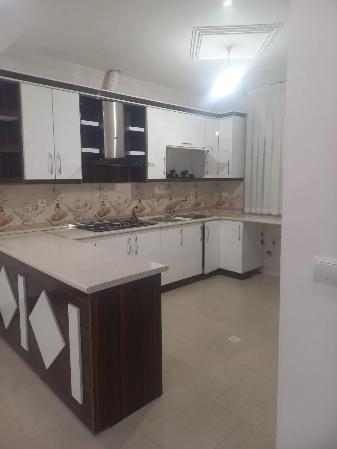 آپارتمان 110متری ظفر/ خیابان نصر/ درب مستقل|اجارهٔ آپارتمان|بیرجند, |دیوار