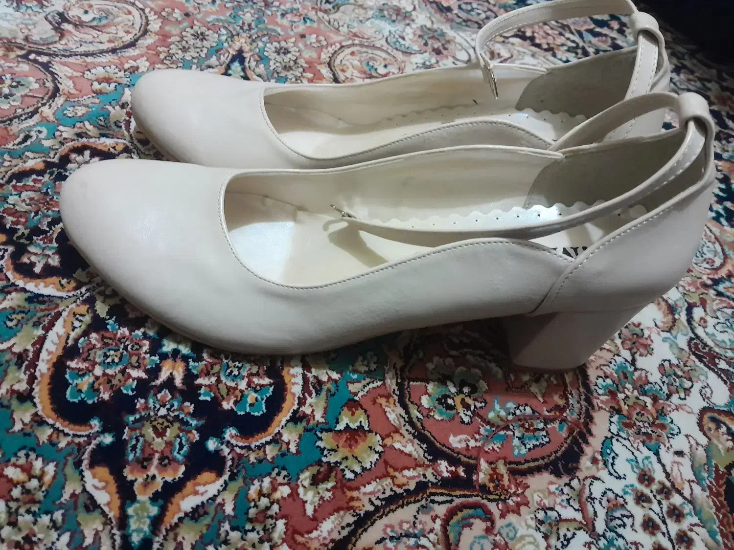 کفش پاشنه بلند|کیف، کفش، کمربند|تهران, امام حسین|دیوار