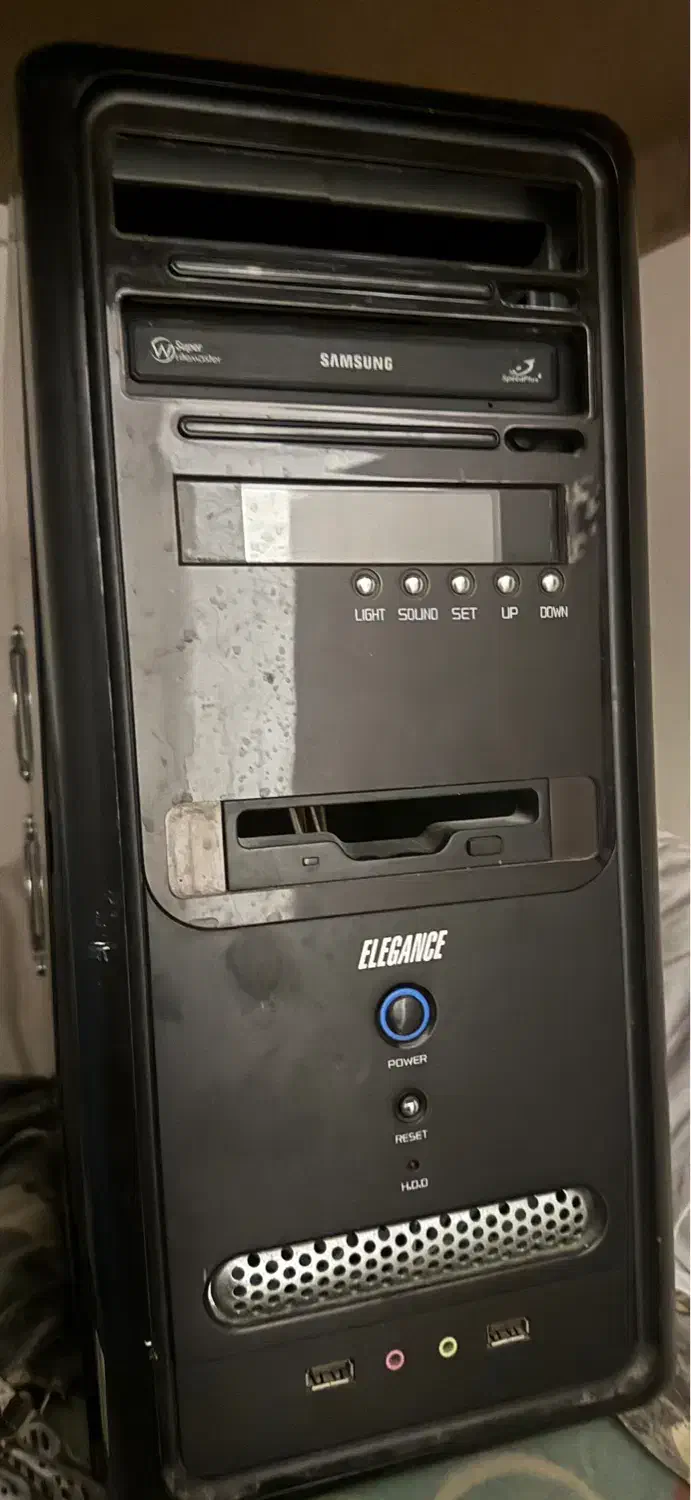 کامپیوتر فروش فوری با همراه همه لوازم|رایانه رومیزی|سمنان, |دیوار