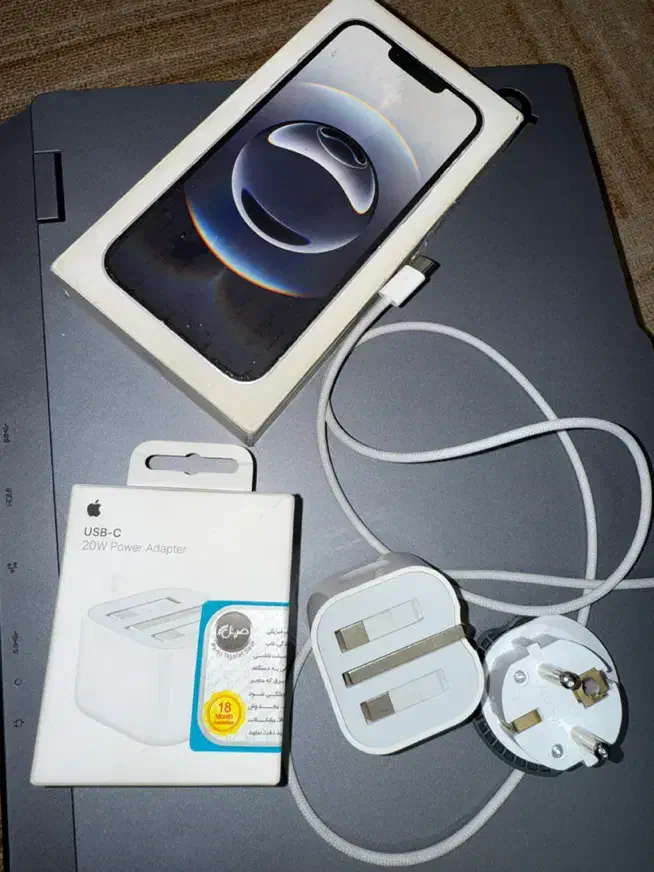 آیفون ۱۶e سفید|موبایل|تهران, دهکده المپیک|دیوار