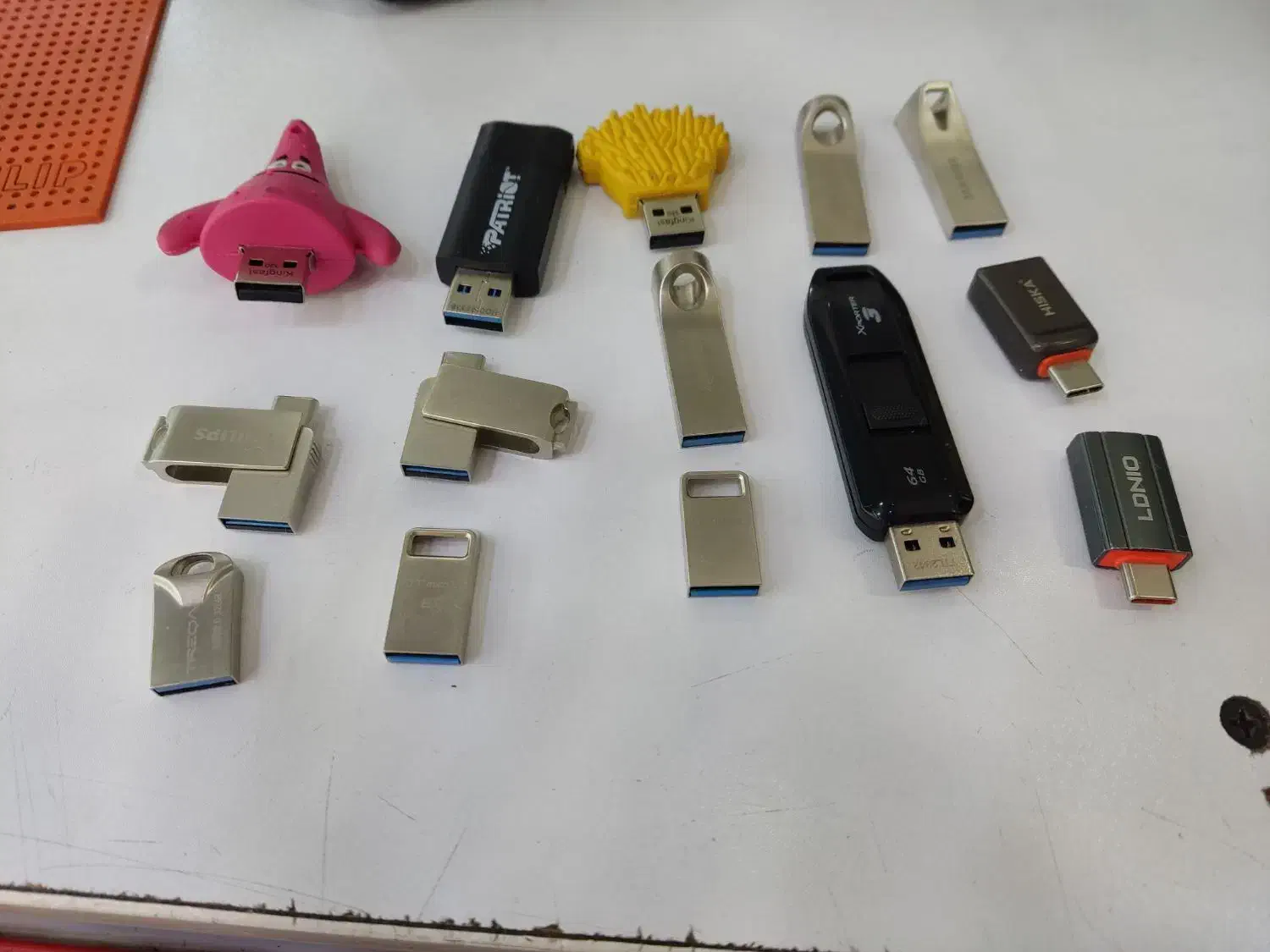 انواع فلش|لوازم جانبی موبایل و تبلت|ایلام, |دیوار