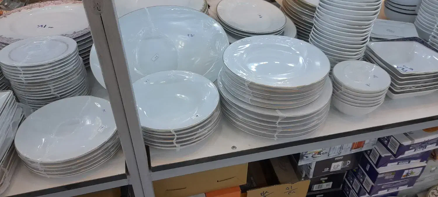 چینی سفید گردو چهار گوش لب طلا|ظروف سرو و پذیرایی|نیشابور, فردوسی جنوبی|دیوار