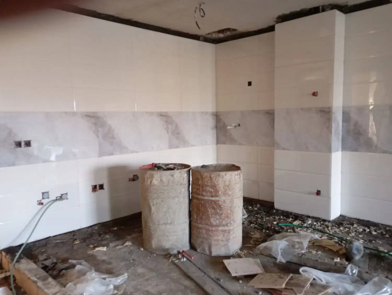 کاشی سرامیک دیوار پلاستر|خدمات پیشه و مهارت|لردگان, |دیوار