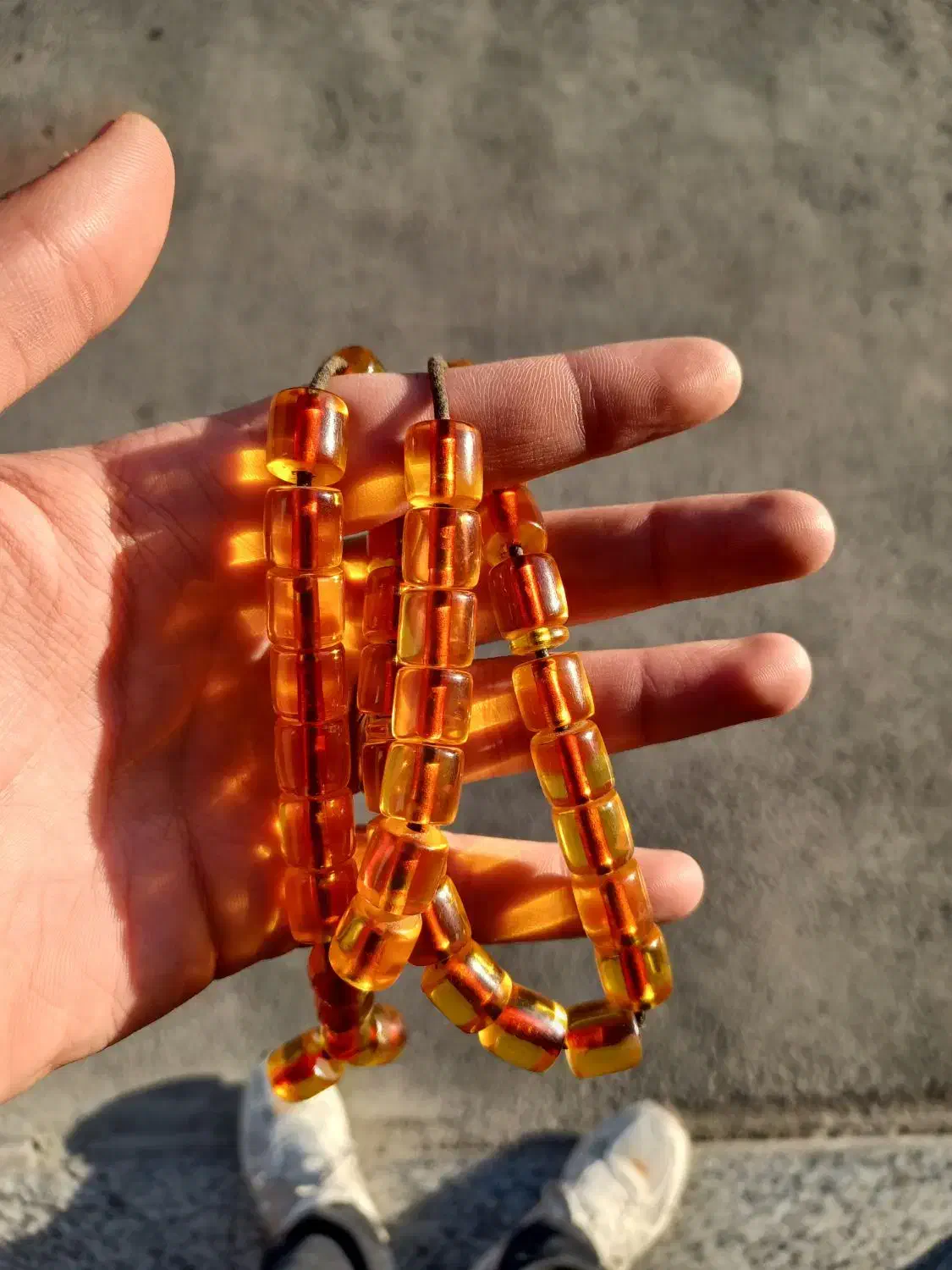 تسبیح سندلوس|کلکسیون اشیاء عتیقه|اردبیل, |دیوار