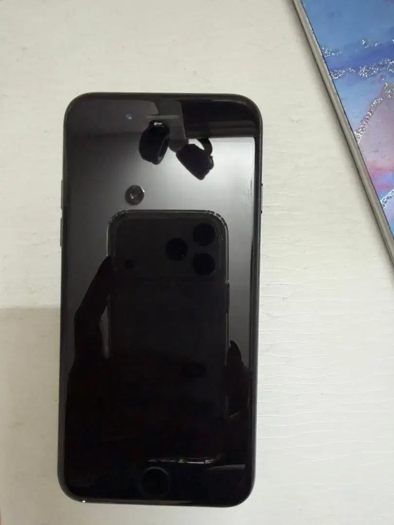 ایفون ۷ ۱۲۷ گیگ|موبایل|شیراز, ارم|دیوار