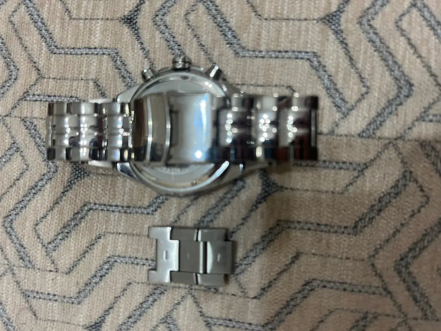 ساعت دریم سه موتوره نمادین|ساعت|اصفهان, قلعه طبره|دیوار