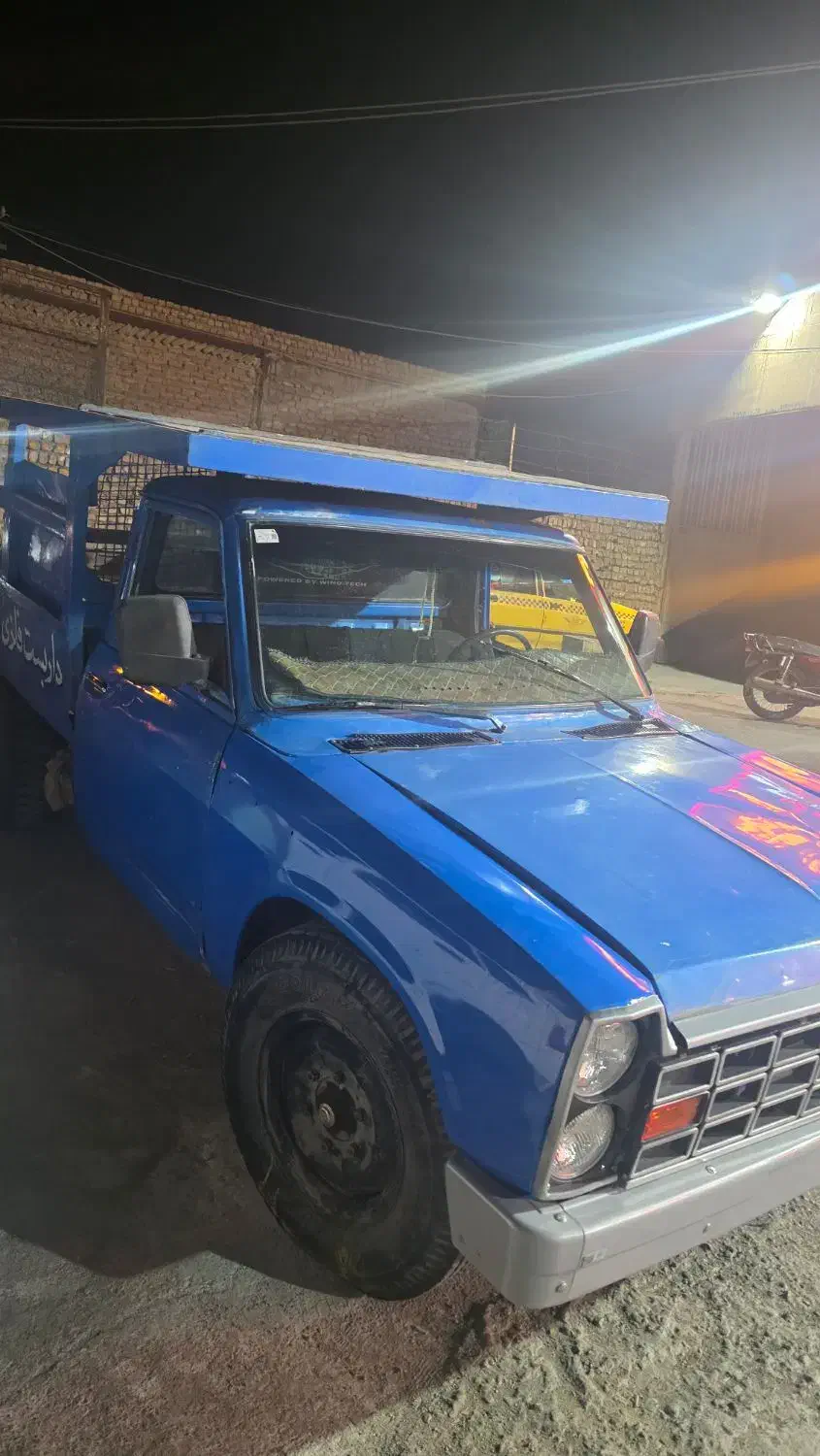 نیسان مدل ۸۲|خودرو سواری و وانت|قم, محمد آباد|دیوار