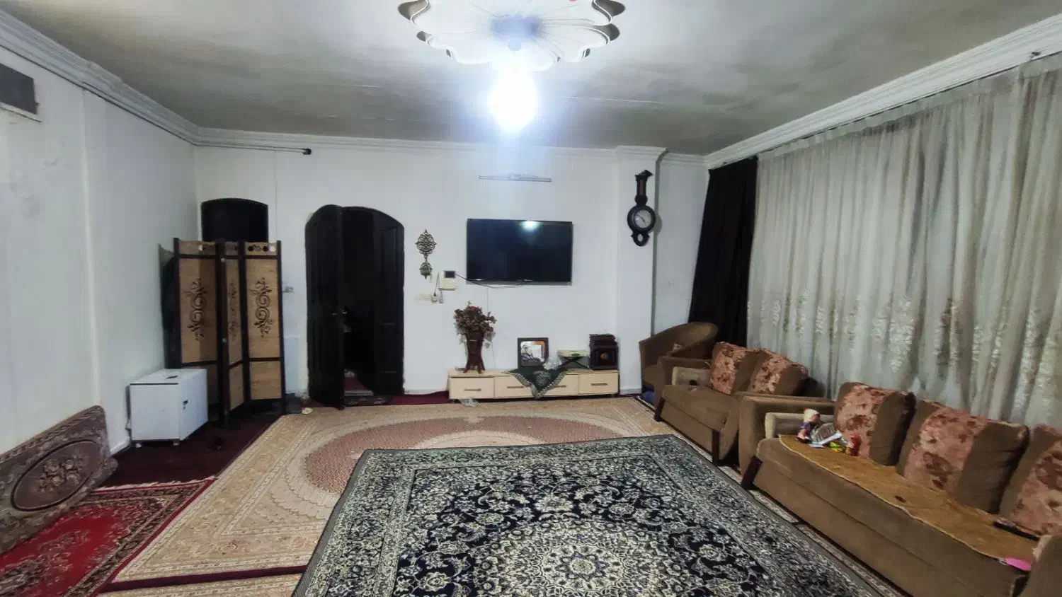 **املاک قصر**طبقه دوم سر نبش در ایثارگران|فروش آپارتمان|مشهد, ایثارگران|دیوار