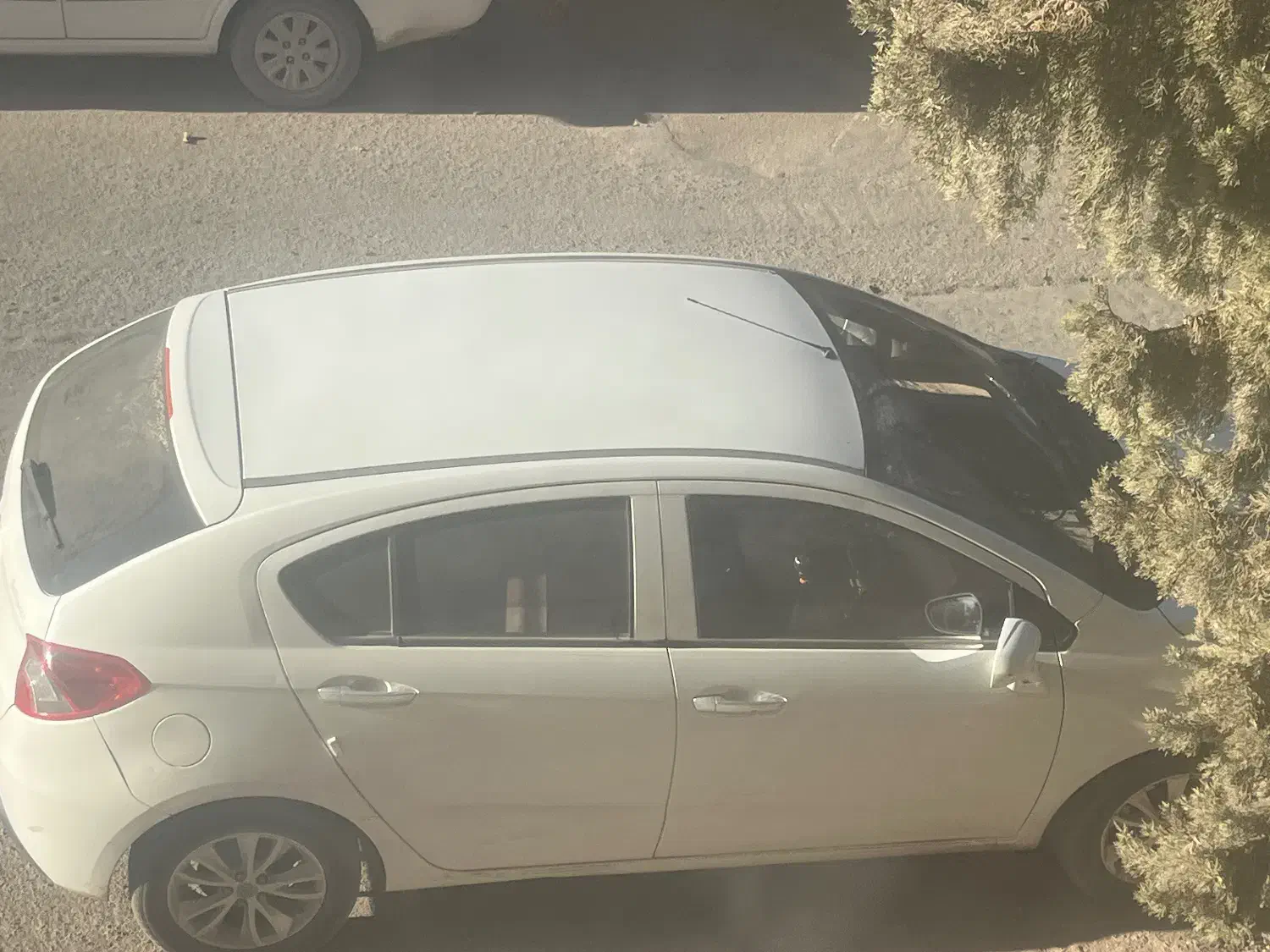 برلیانس اچ ۲۲۰|خودرو سواری و وانت|سیرجان, |دیوار