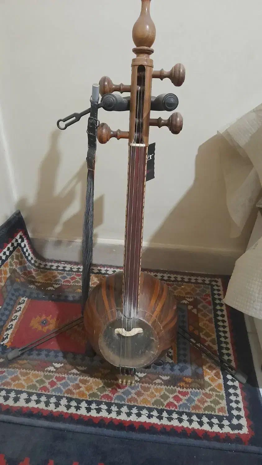 کمانچه استاد یاری|سازهای سنتی|تهران, نیروی هوایی (پیروزی)|دیوار