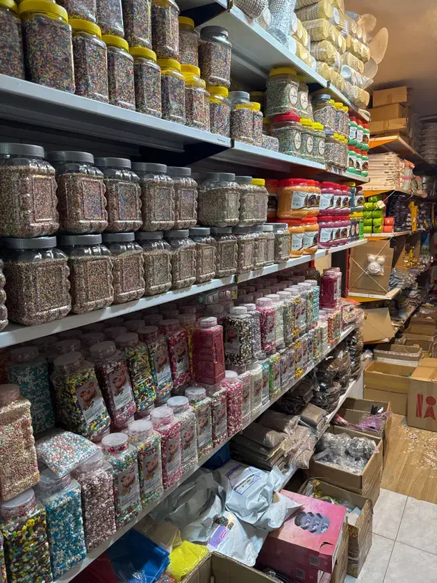 نیرو جهت فروشندگی لوازم قنادی|استخدام خدمات فروشگاه و رستوران|مشهد, کوشش|دیوار