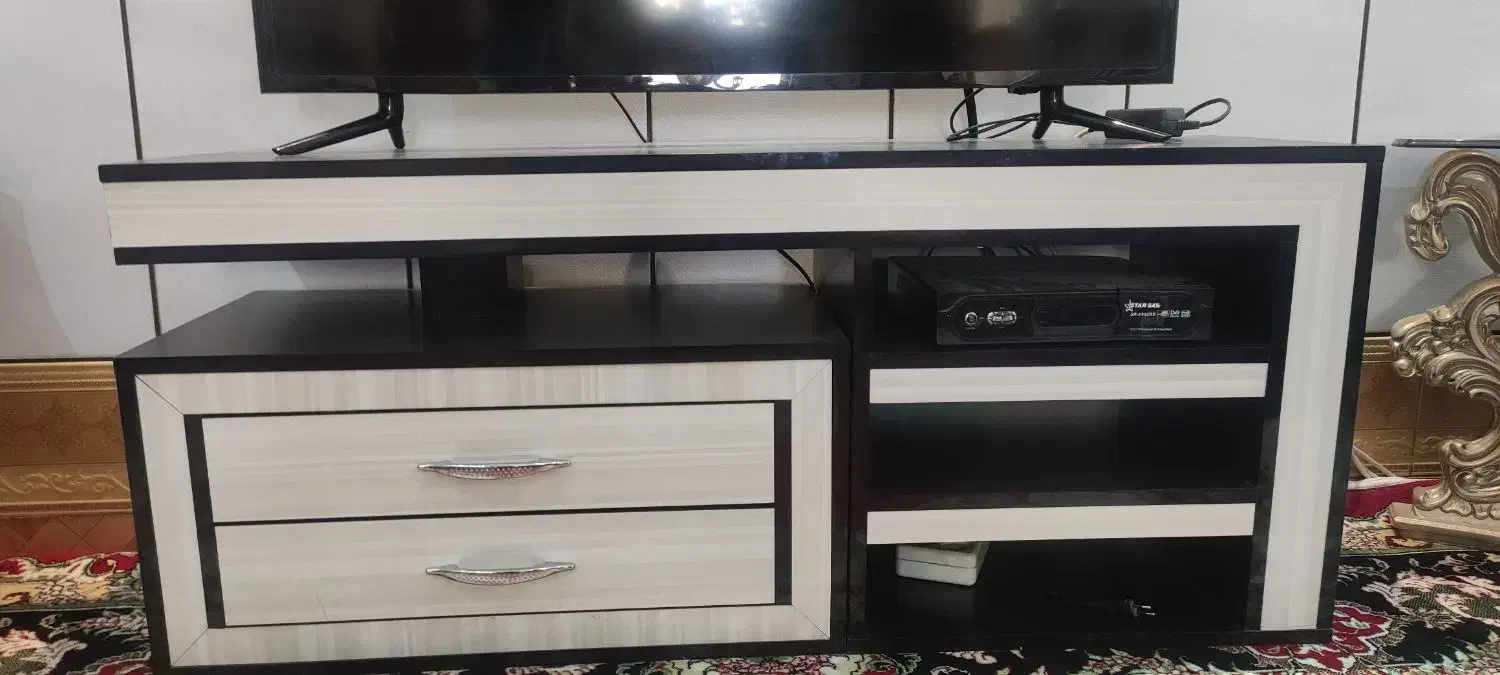 میز تلویزیون|میز تلویزیون|الیگودرز, |دیوار