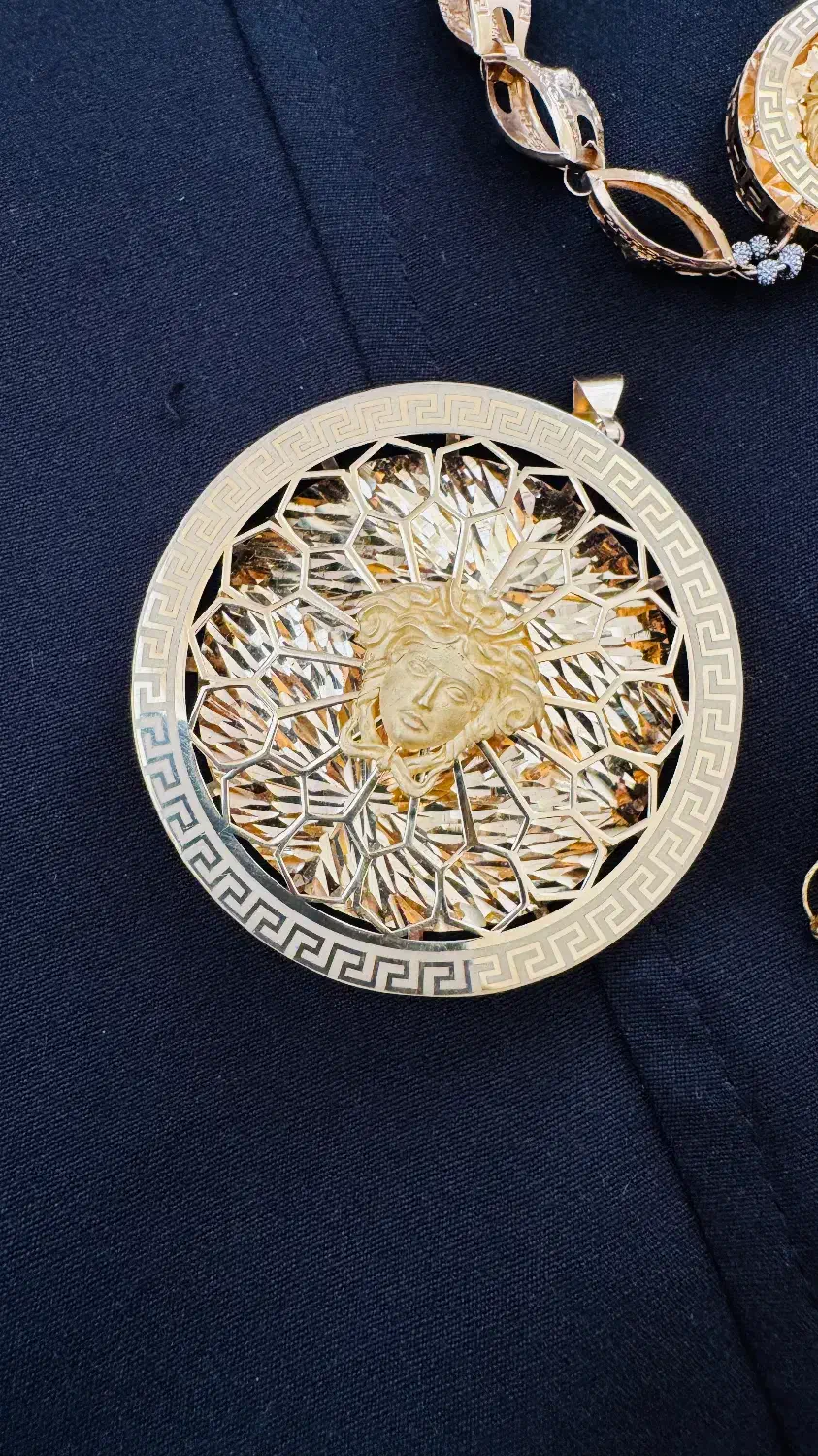 فروش طلای لوکس نو نو بدون استفاده دهدشت|جواهرات|دهدشت, |دیوار