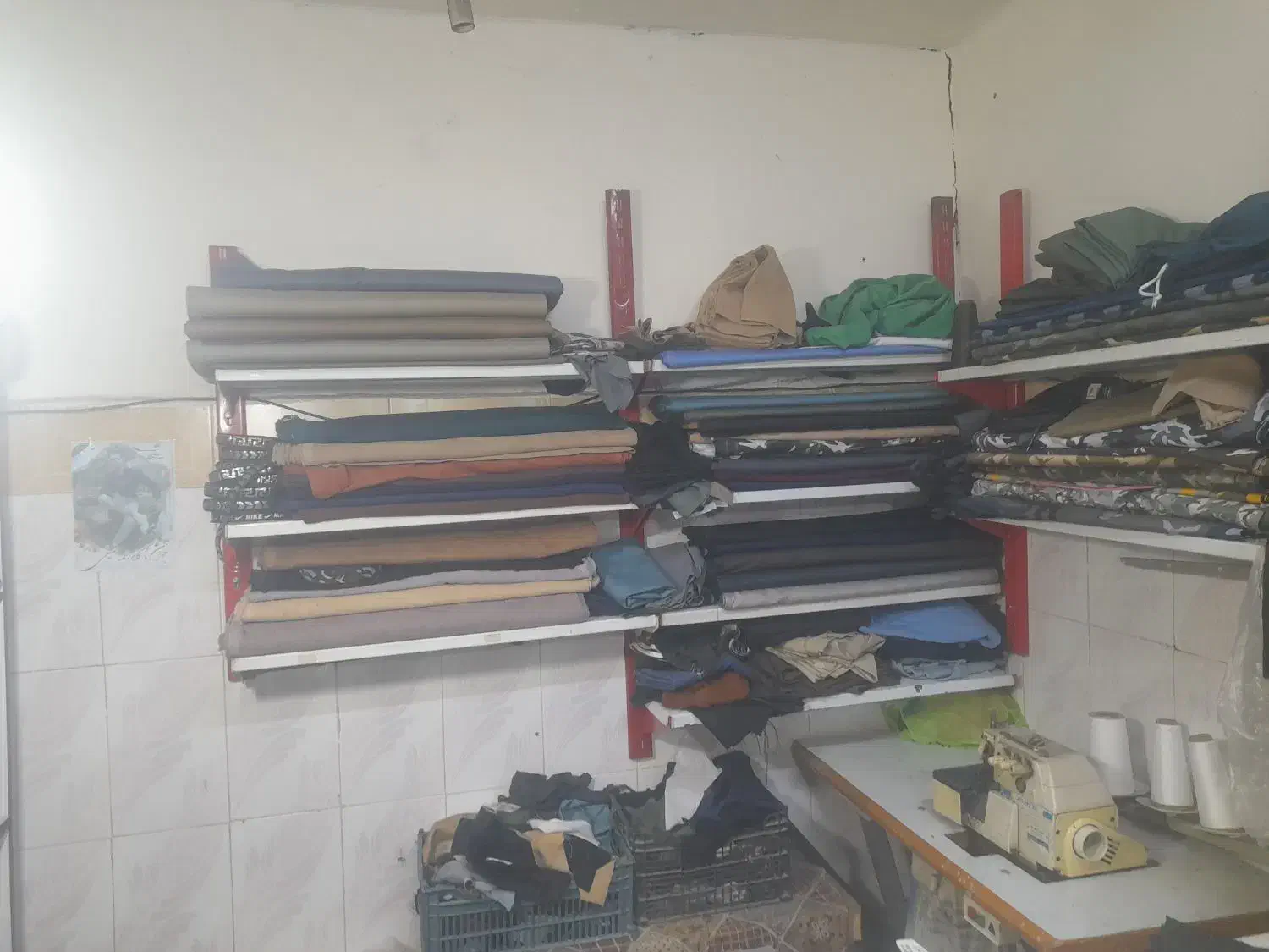 ویترین قفسه رگال و غیره|فروشگاه و مغازه|مشهد, شهرک مهر آباد|دیوار