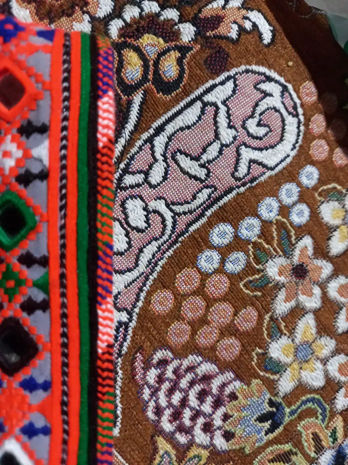 سرتوپ و کریشی|لباس|ایرانشهر, |دیوار