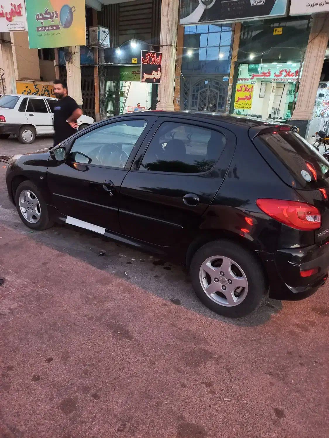 ۲۰۷ مدل ۹۶ تمام فابریک|خودرو سواری و وانت|شیراز, ریاستی|دیوار