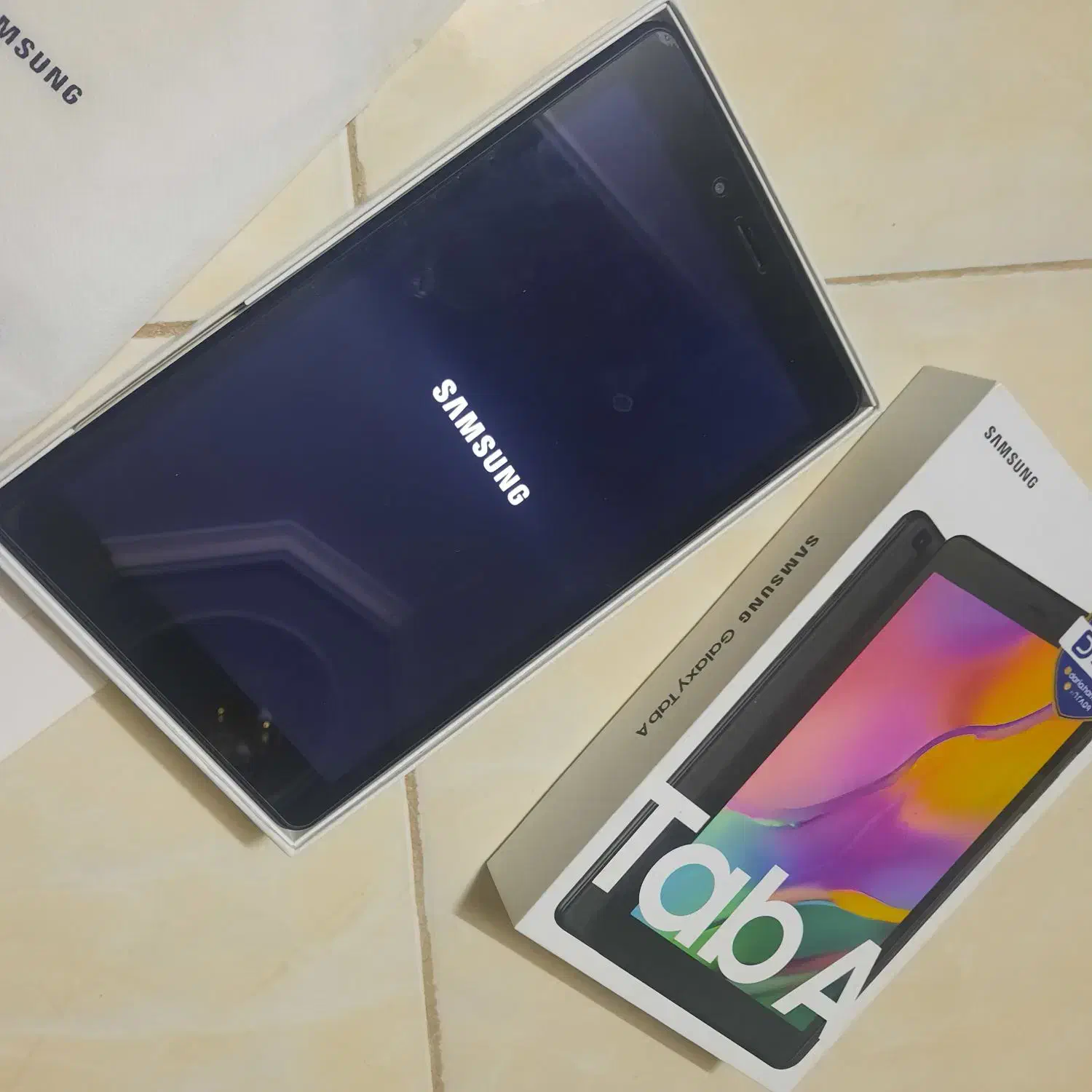 تبلت گلکسی تب A|تبلت|اراک, |دیوار