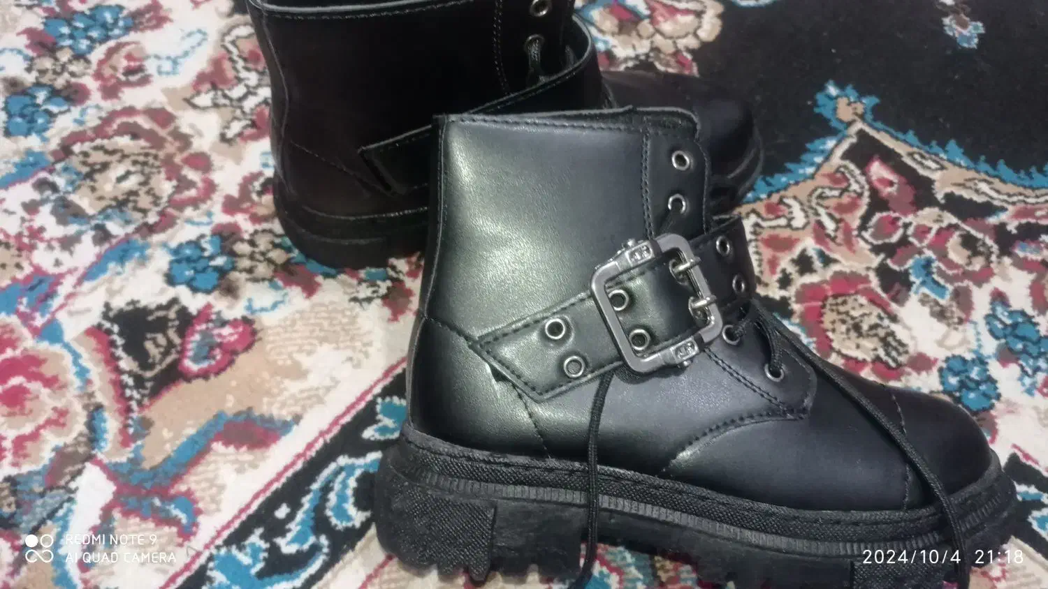 بوت سایز ۳۹|کیف، کفش، کمربند|درمیان, |دیوار